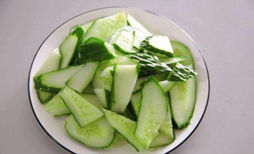 西安女白领吃瓜,揭秘都市生活的小确幸