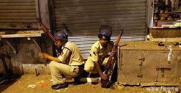 印度警察吃瓜视频,揭秘警局日常趣事