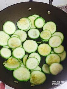 小瓜怎么吃视频,视频教你轻松解锁美味新境界